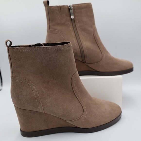 Shoes - Easy Spirit Evolve Wedge Ankle Booties Womens Size 8.5M Taupe Waterproof Leather